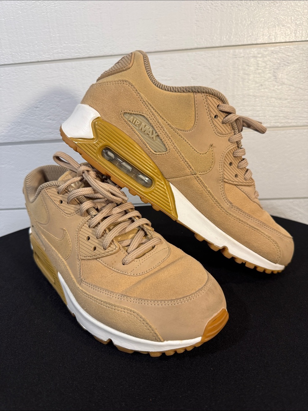 Nike Air Max Men's Casual Sneakers - Tan size 9